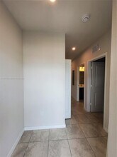 1085 NW 4th Ter in Florida City, FL - Building Photo - Building Photo