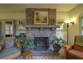 25 Saint Dunstans Cir in Asheville, NC - Building Photo - Interior Photo
