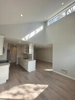 6050 Canterbury Dr, Unit F305 in Culver City, CA - Building Photo