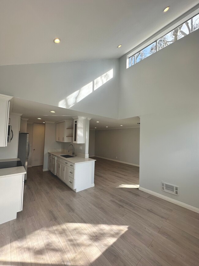 property at 6050 Canterbury Dr