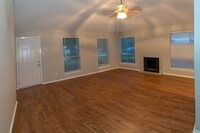 10030 Spotted Horse Dr in Houston, TX - Building Photo - Building Photo