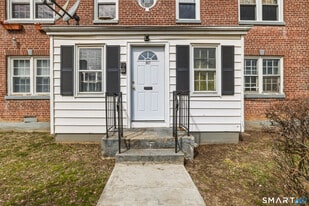 957 William St in Bridgeport, CT - Building Photo