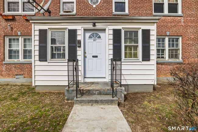 property at 957 William St