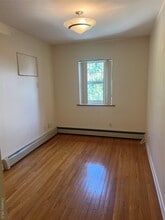 25-65 23rd St in Queens, NY - Foto de edificio - Building Photo