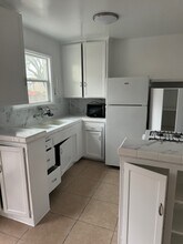 11368 Washington Pl, Unit A in Los Angeles, CA - Foto de edificio - Building Photo