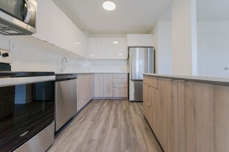 20 Stonehill Crt in Toronto, ON - Building Photo - Building Photo