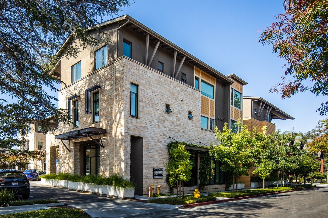 86 3rd St in Los Altos, CA - Foto de edificio