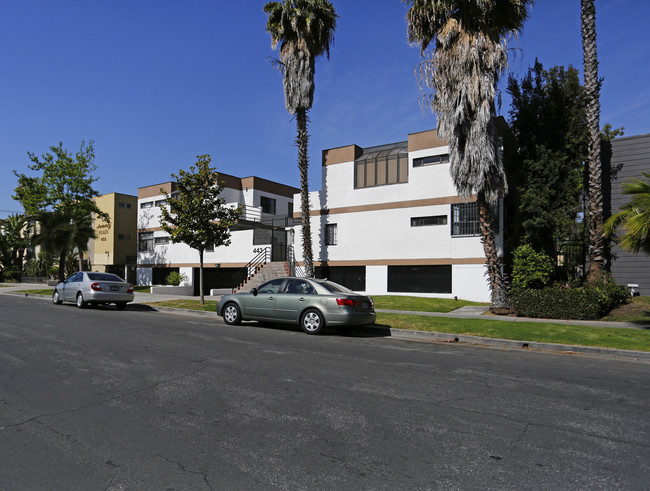 Residential Condominium in Los Angeles, CA - Building Photo - Building Photo