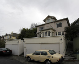 1610 12th Ave W in Seattle, WA - Building Photo