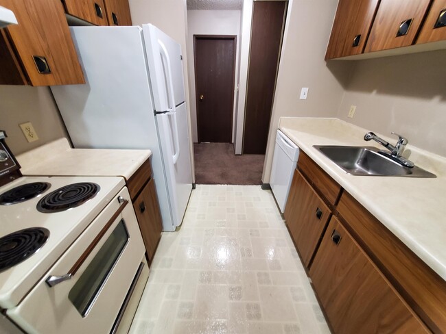 property at 1221-1221 Westhaven Dr