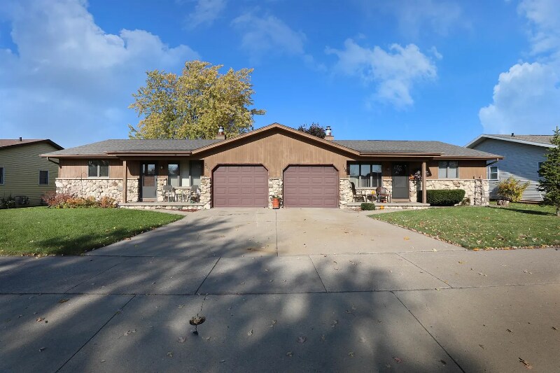 200 Frances St in Kaukauna, WI - Building Photo