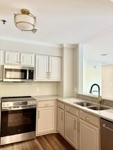 100 Sunset Blvd, Unit 102 in West Columbia, SC - Building Photo - Building Photo