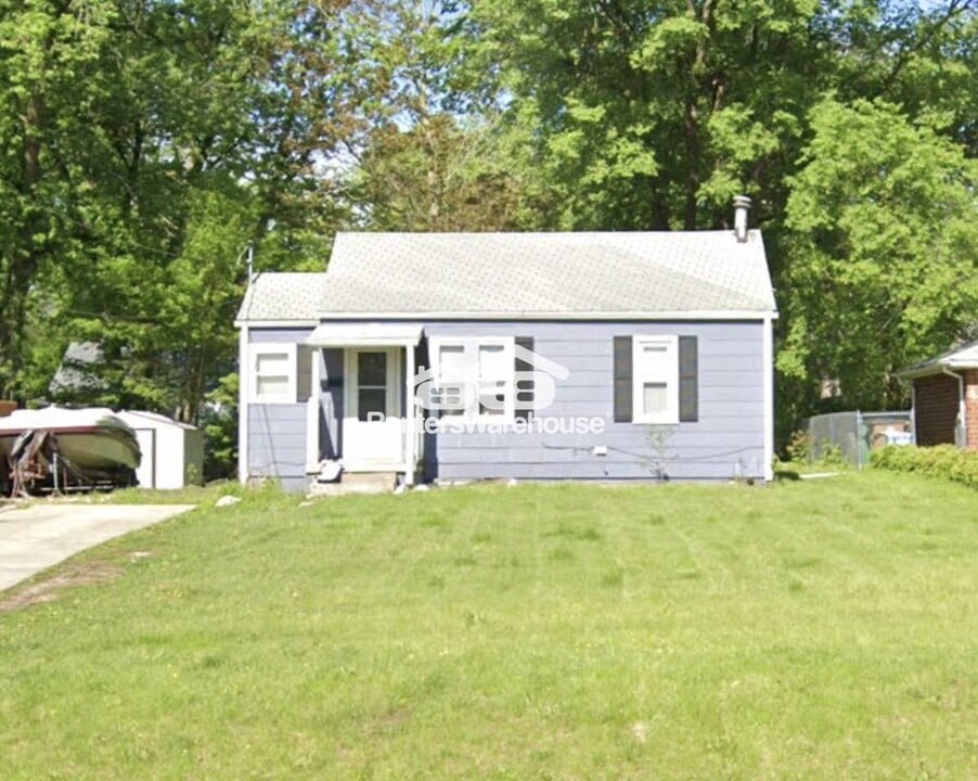 1534 63rd St in Windsor Heights, IA - Foto de edificio