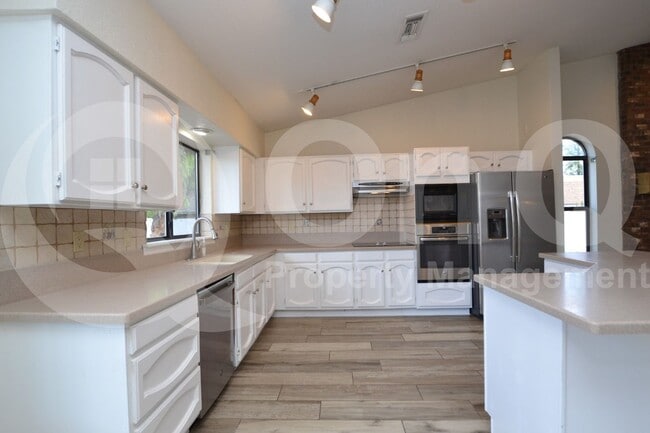 526 E Houston Ave in Gilbert, AZ - Building Photo - Building Photo