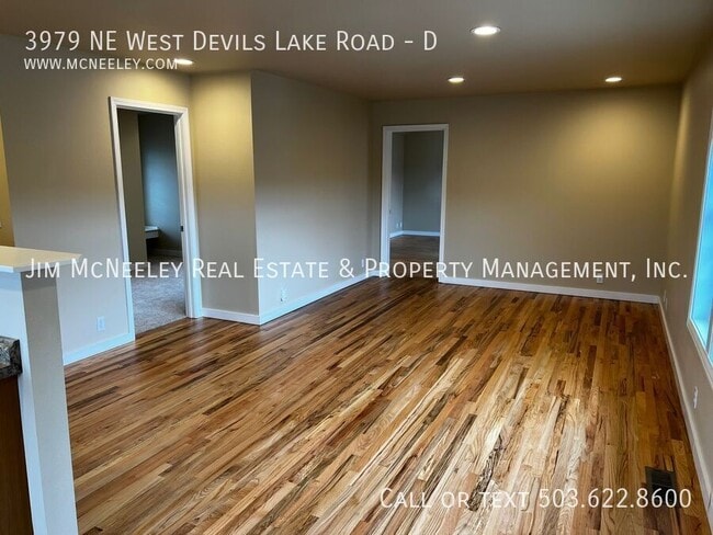 3979 NE West Devils Lake Rd in Lincoln City, OR - Building Photo - Building Photo