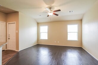 15419 Rancho Joya Wy in Houston, TX - Building Photo - Building Photo