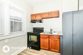 3606 W Muhammad Ali Blvd in Louisville, KY - Foto de edificio - Building Photo