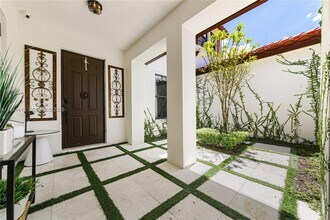 3291 NW 82nd Way in Pembroke Pines, FL - Building Photo - Building Photo