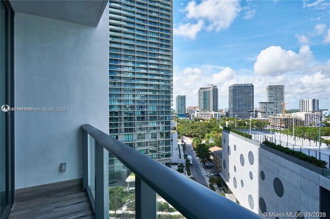property at 650 NE 32nd St