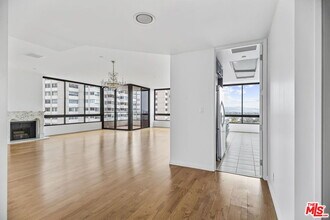 10350 Wilshire Blvd in Los Angeles, CA - Building Photo - Building Photo