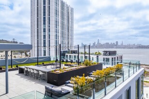 Hawkins in San Francisco, CA - Building Photo