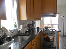 335 Beacon St in Somerville, MA - Building Photo