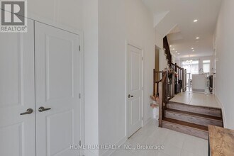 1018 Montelena Rd in Ottawa, ON - Building Photo - Building Photo