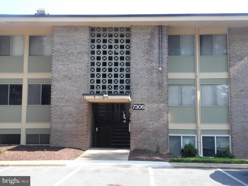7306 Donnell Pl in District Heights, MD - Building Photo