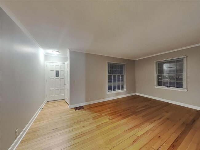 2942 Zenith Ave N in Minneapolis, MN - Building Photo - Building Photo