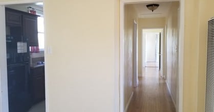 1033 E Glenoaks Blvd, Unit 1033 1-2 in Glendale, CA - Building Photo - Building Photo