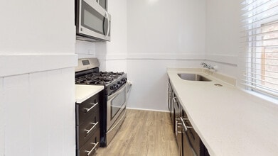 1049 Post St in San Francisco, CA - Building Photo - Building Photo