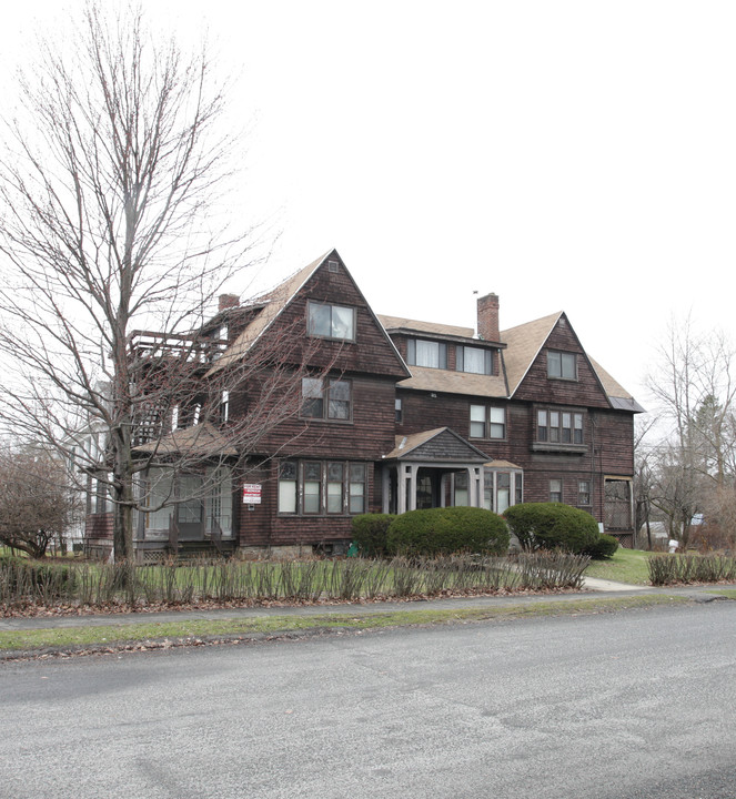 164 Bartlett Ave in Pittsfield, MA - Foto de edificio