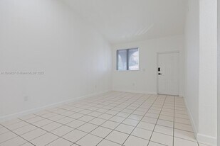 1663 SE 27th Dr in Homestead, FL - Building Photo