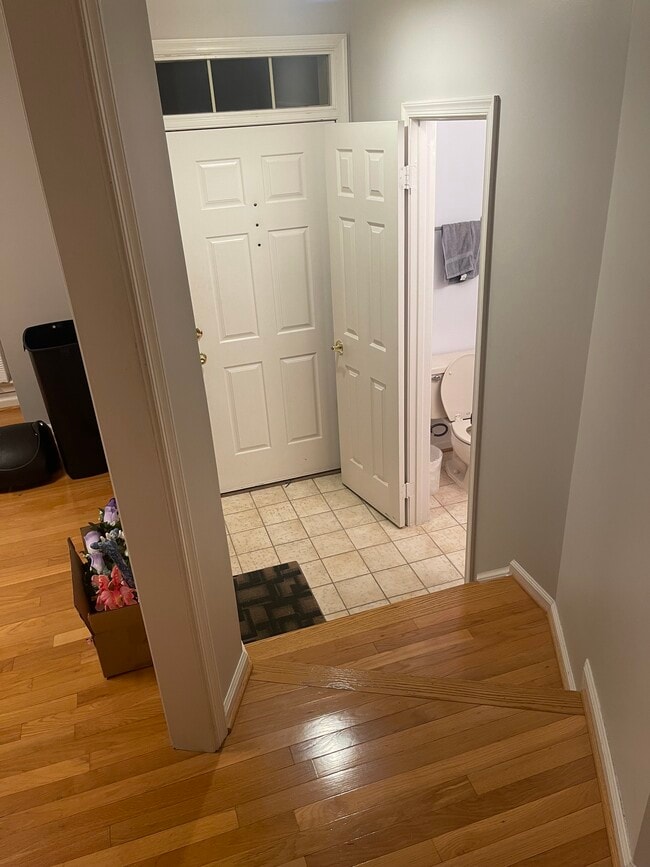 46926 Rabbitrun Ter in Sterling, VA - Building Photo - Building Photo