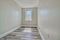 1915 E 29th St photo'