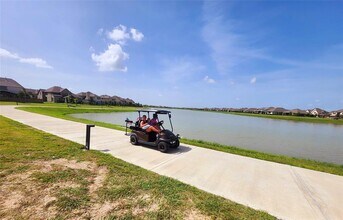2430 Mar Vis Ln in Texas City, TX - Building Photo - Building Photo
