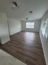 1212 Rebecca Dr in Pasadena, TX - Building Photo - Building Photo