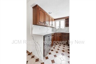 18 Bailey St in Everett, MA - Building Photo - Building Photo