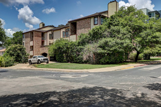 Chelsea Condominiums in Austin, TX - Building Photo - Building Photo