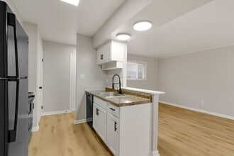 The Meadows Apartment Homes in Indianapolis, IN - Foto de edificio - Building Photo