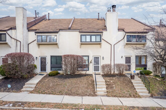 The Cobblestones at Chestnut Hill in Philadelphia, PA - Building Photo - Building Photo