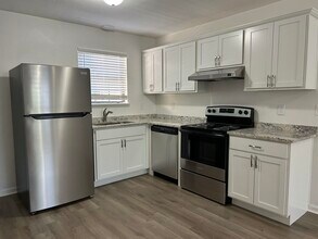 350 Hayden Rd in Tallahassee, FL - Building Photo - Building Photo