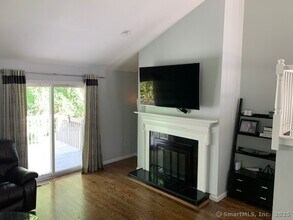 81 The Meadows in Enfield, CT - Building Photo - Building Photo