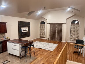 260 Boyd Ave in Jersey City, NJ - Building Photo - Building Photo