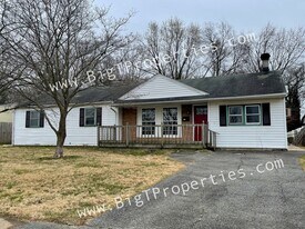 16 W Clairmont Dr in Newark, DE - Building Photo