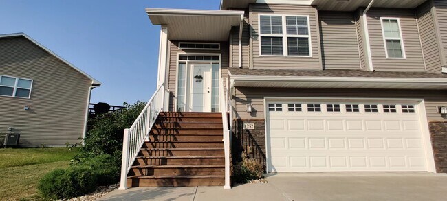 1252 Daisy Cir, Unit 1252 in North Liberty, IA - Foto de edificio - Building Photo
