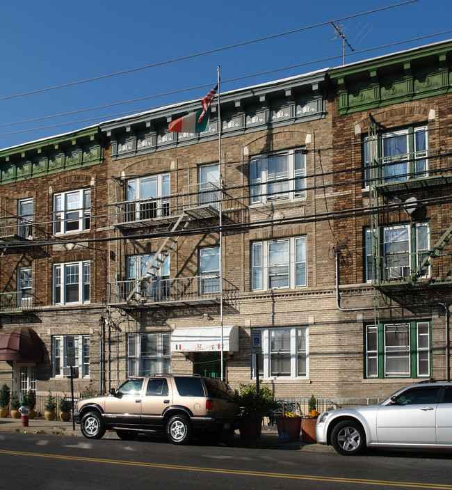 48-50 Broadway in Jersey City, NJ - Building Photo - Building Photo