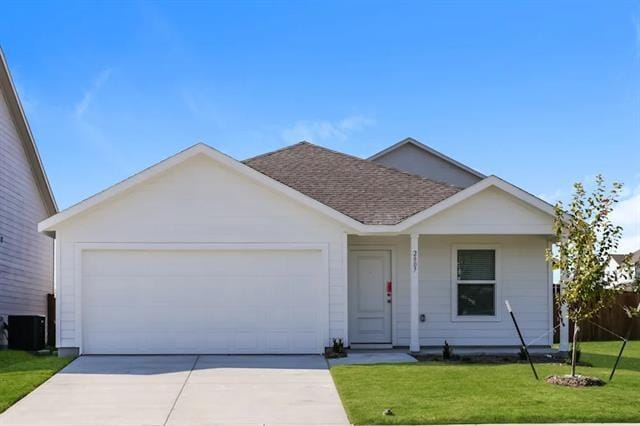 2807 Silent Wy in Crandall, TX - Building Photo