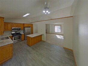 1579 Ashbury Ct in Eagan, MN - Building Photo - Building Photo