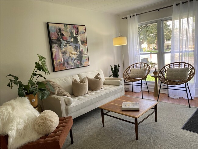 215 Lee Ave in Horseheads, NY - Building Photo - Building Photo